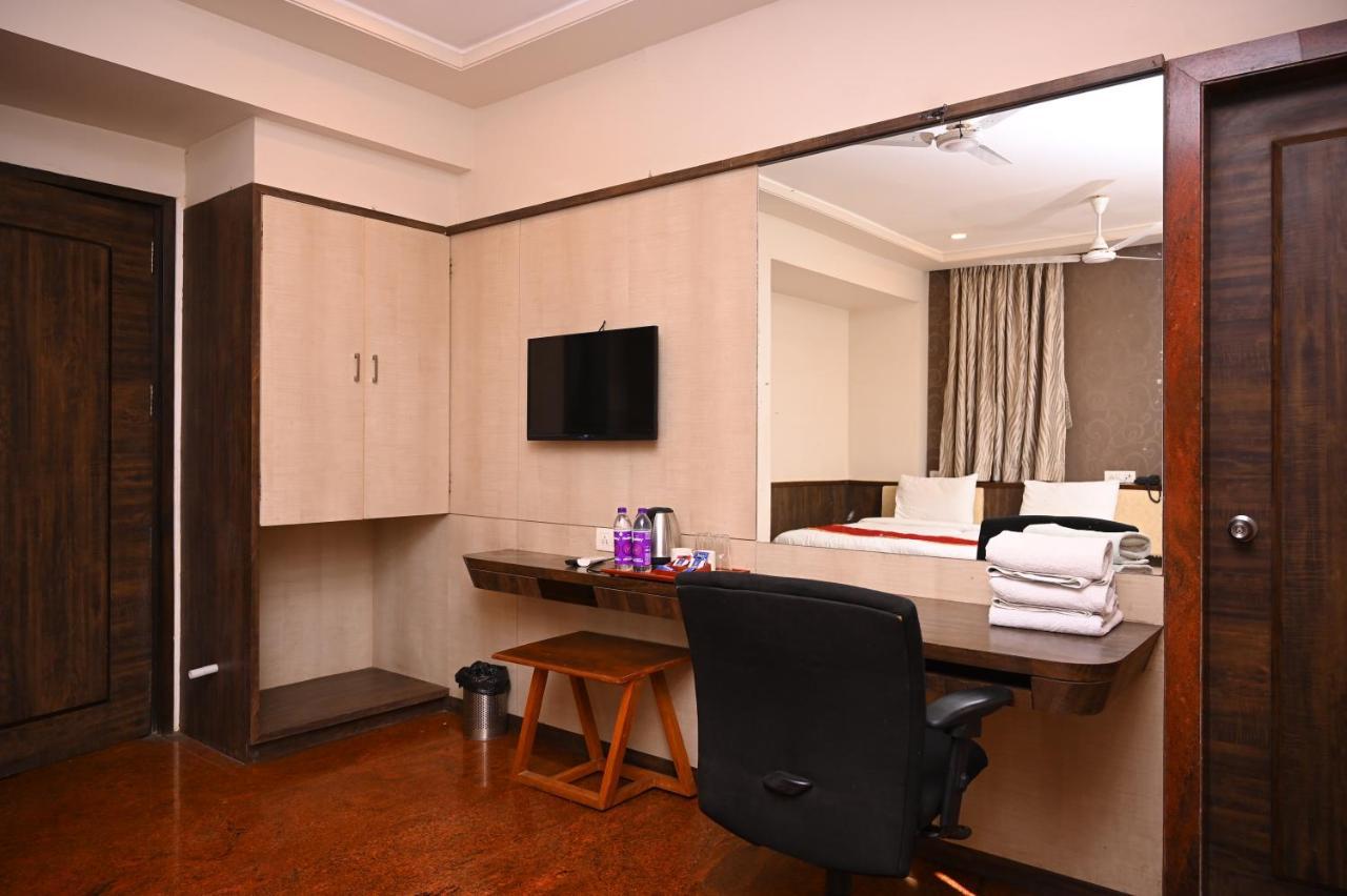 Hotel Center Point Solapur Εξωτερικό φωτογραφία