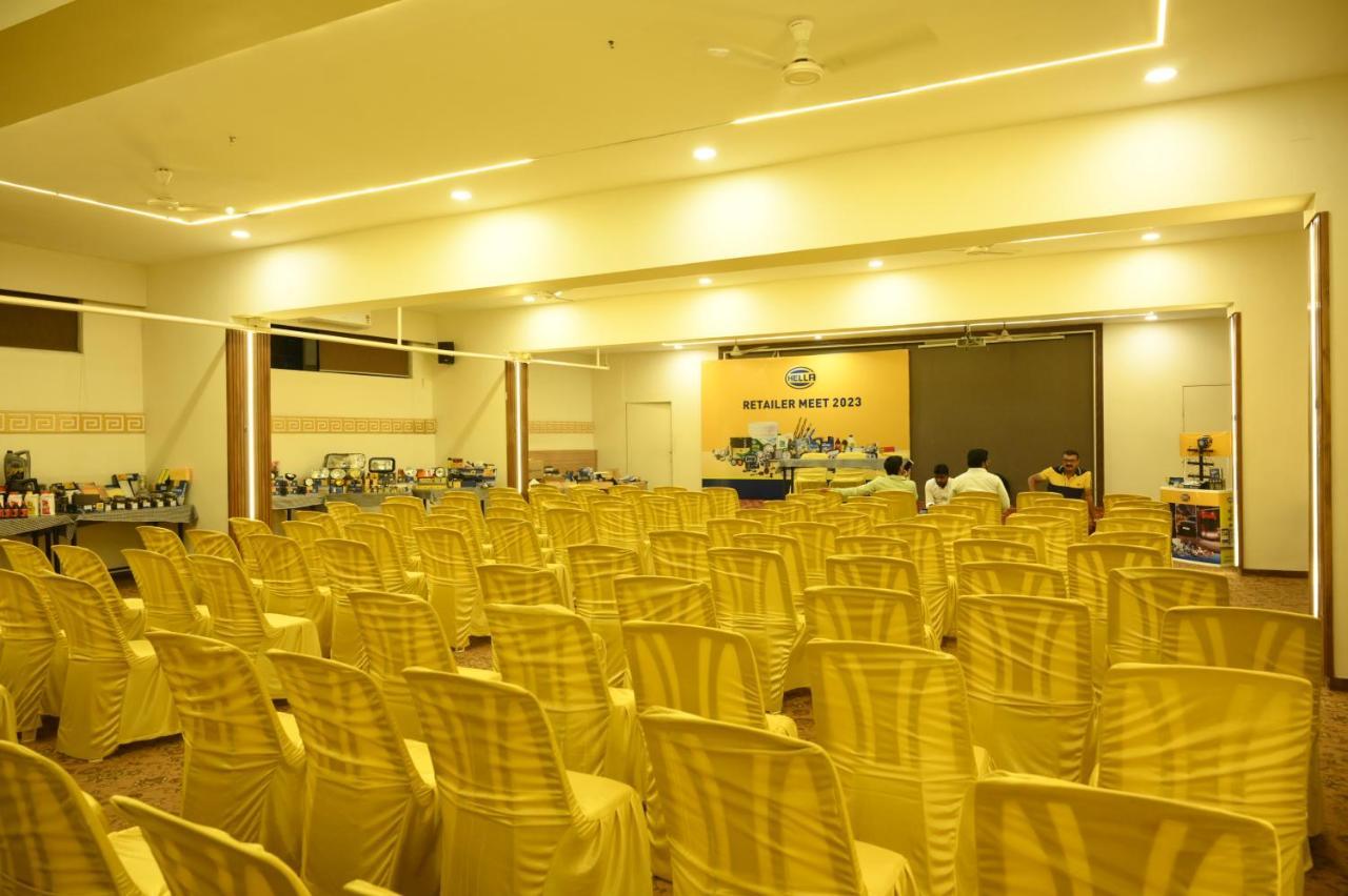 Hotel Center Point Solapur Εξωτερικό φωτογραφία