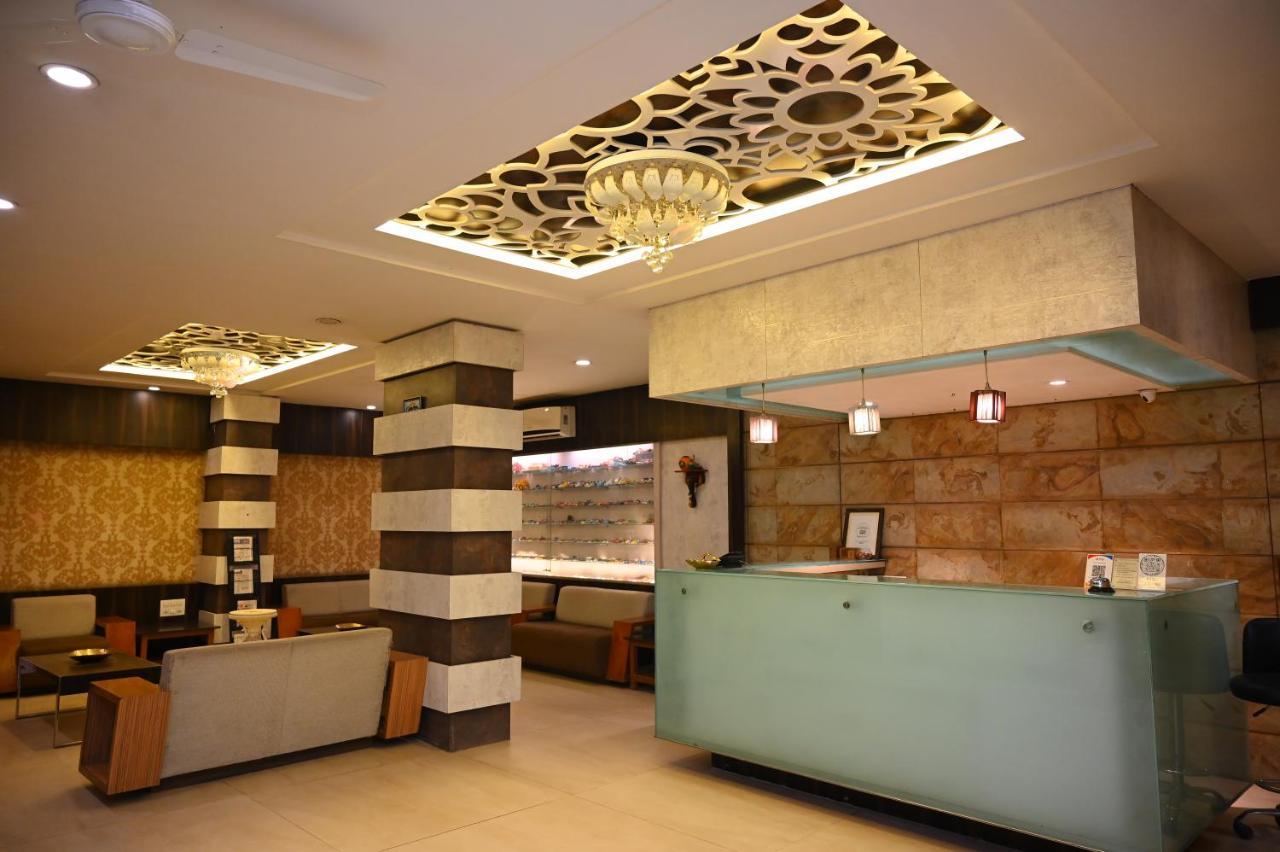 Hotel Center Point Solapur Εξωτερικό φωτογραφία